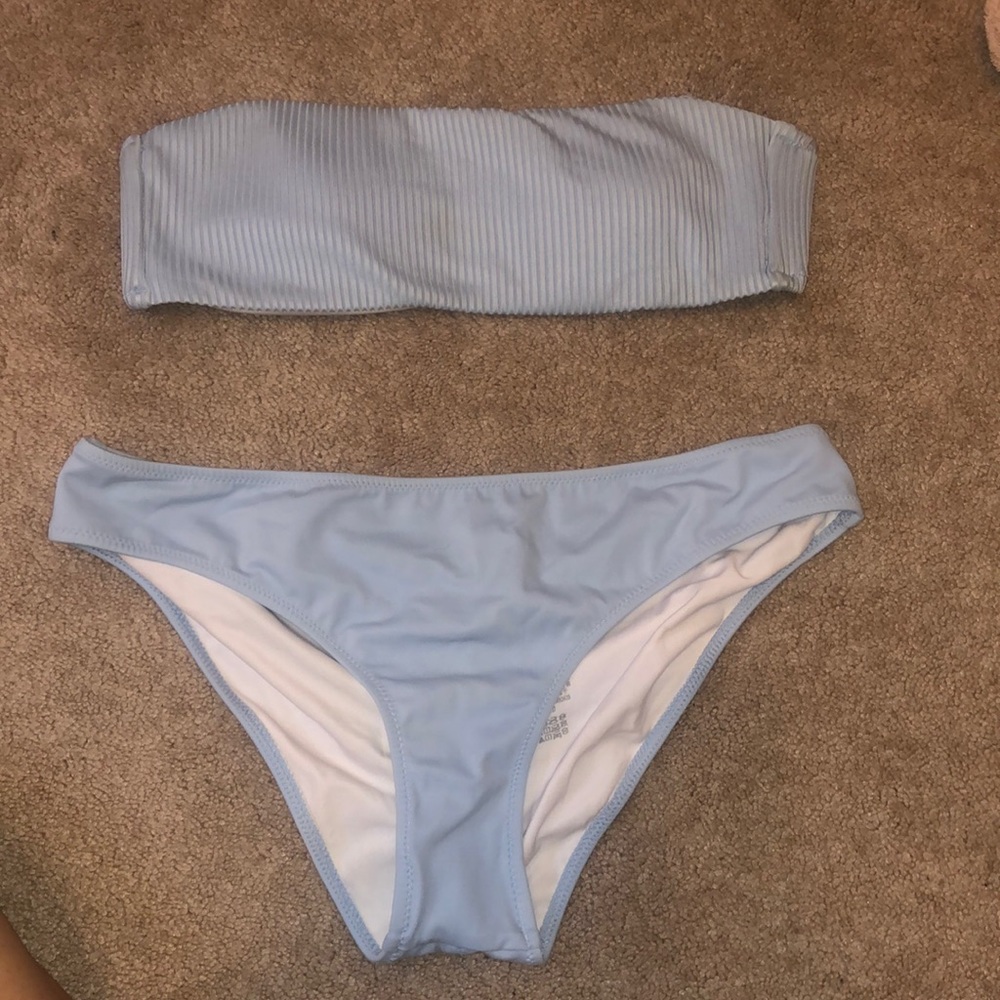 PINK Victoria’s Secret blue bikini